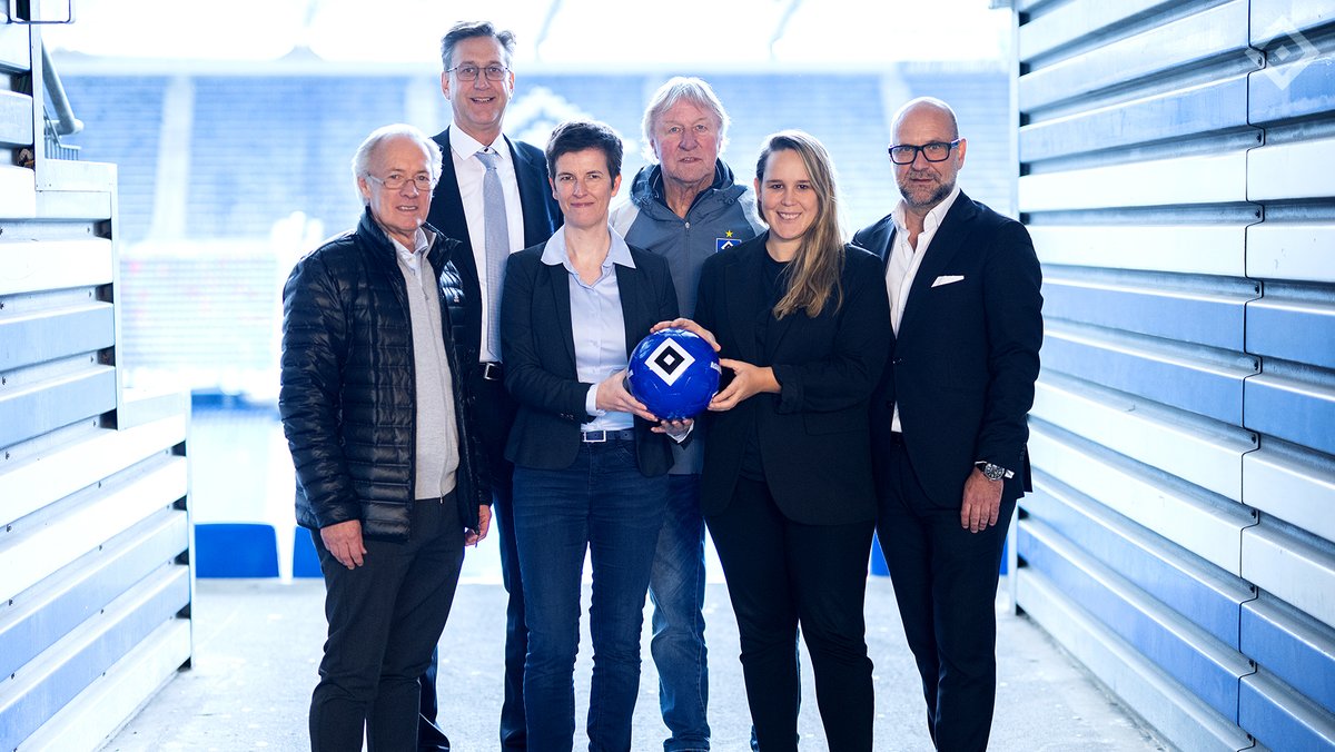 Partnerschaft mit Abbott wird ausgeweitet 🔷

Das weltweit tätige Gesundheitsunternehmen ist ab sofort unser Exklusivpartner ➡ bit.ly/HSVFrauen362

#nurderHSV
___
📸 @Witters_Foto