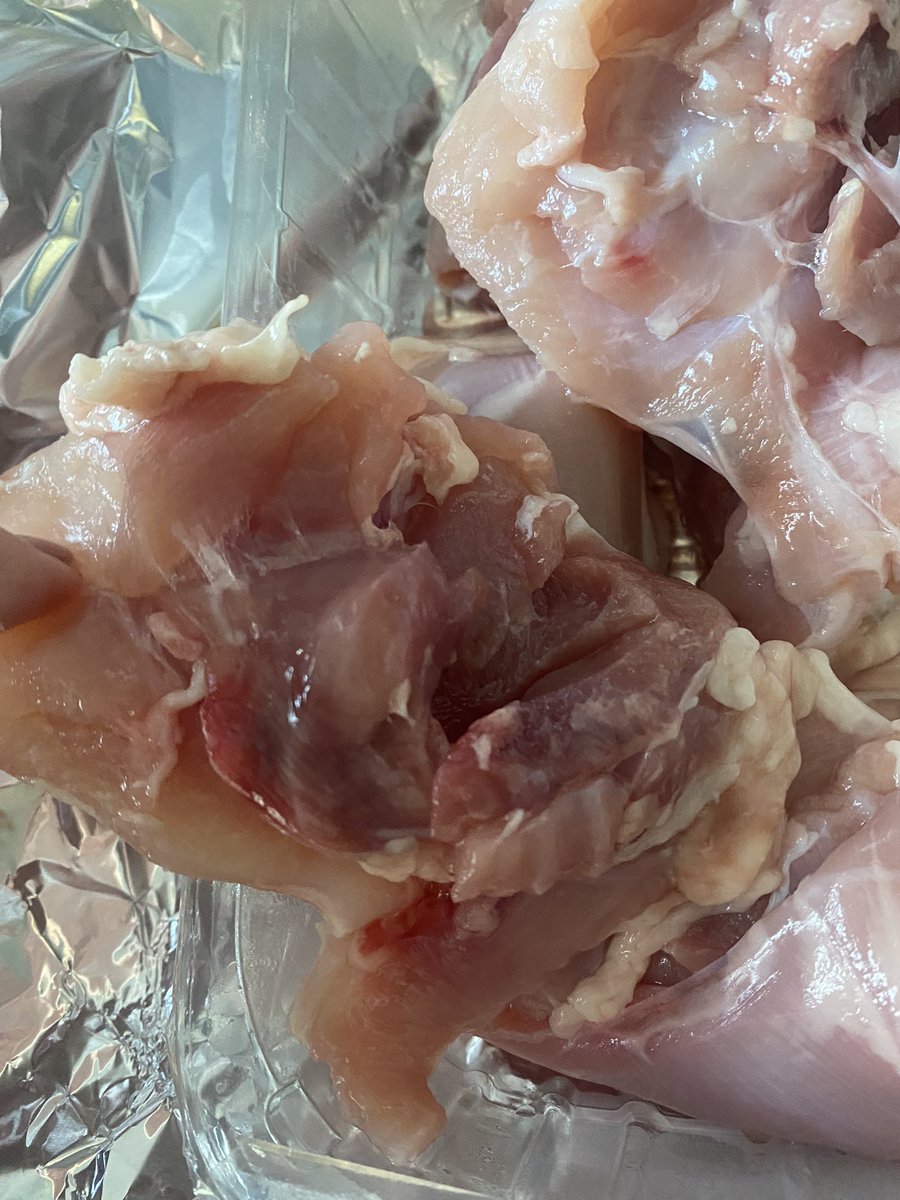 AngryFace_x's tweet photo. @Tesco again.. poor quality chicken from Tesco! Absolutely rank!! https://t.co/TW5zCRbikm