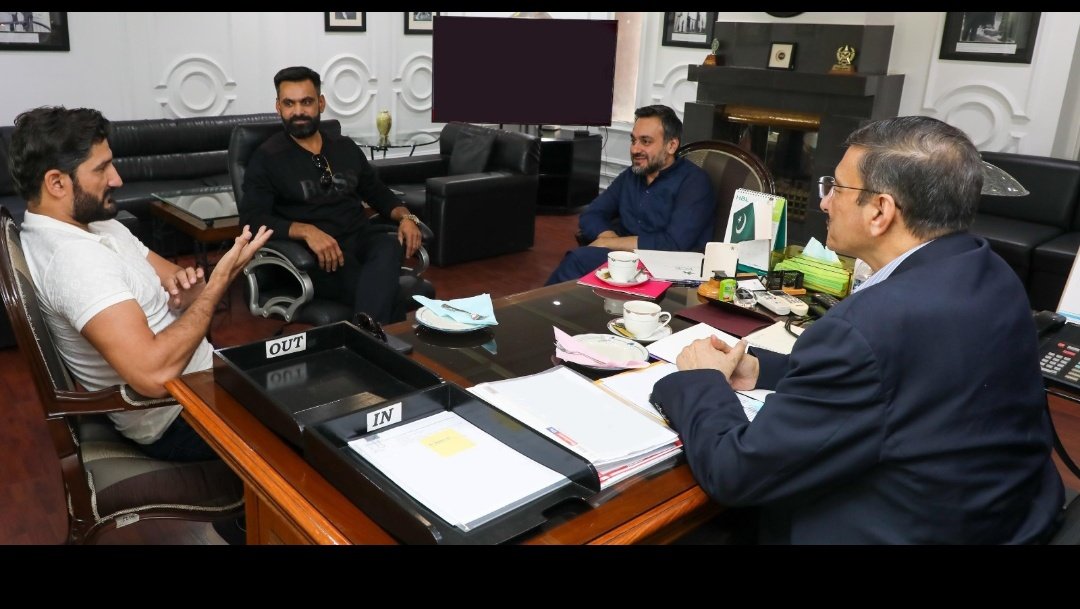 AdilAwa64031801's tweet image. Ek bat smjh nh arhi ya zaka ashraf unko Q bula rha hen jinho ny AJ tk khud kuj kia nh shameless... #rippcb