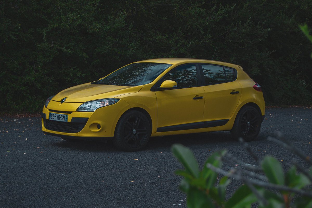 Megane 3 
.
.
.
.
#Renault #voiture #car #Photography #nikonphotography #yellow #megane #meganers #nikond3100