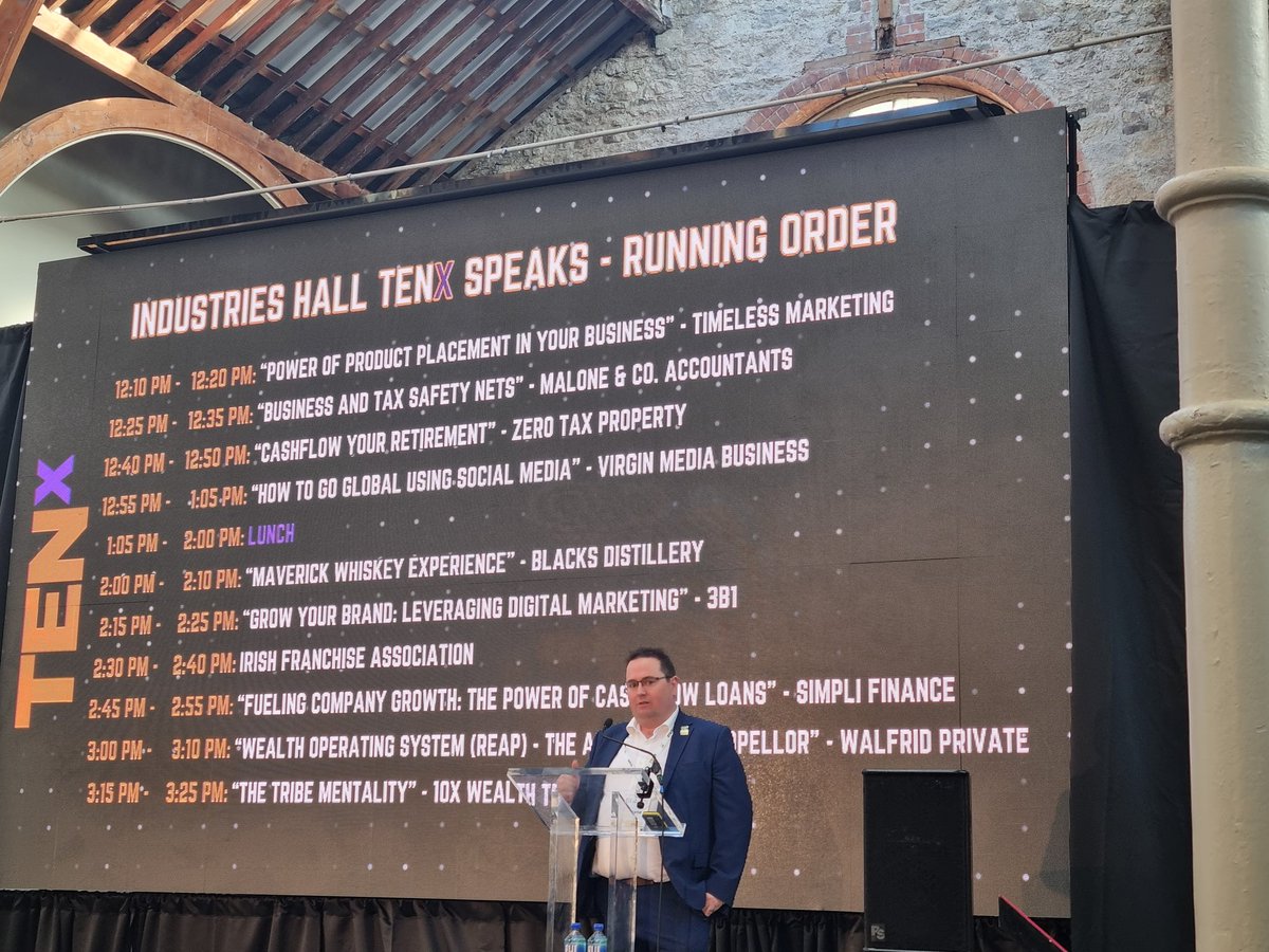 Wayne on stage now ready for the pitch sessions 
#wealthsummit 
#Thewealthsummit