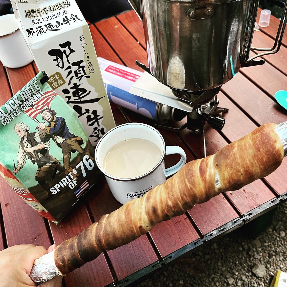 ponse_shimariya's tweet photo. キャンプティータイム
子どもと作ったまきまきパンとミルクコーヒー
#キャンプ #キャンプ飯 #キャンプおやつ #キャンプ場 #キャンプ好きな人と繋がりたい #キャンプアンドキャビンズ #キャンプアンドキャビンズ那須高原 #まきまきパン作り #ベーカリージュール #CAMPan #blackriflecoffeecompany https://t.co/Toid0Nf2CC