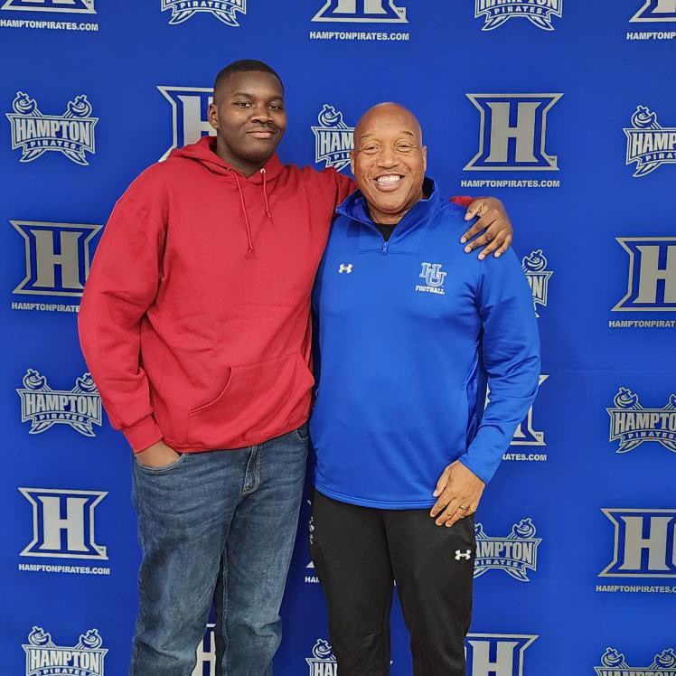 Had a great time at Hampton University and a great talk with @Coachp_Hampton