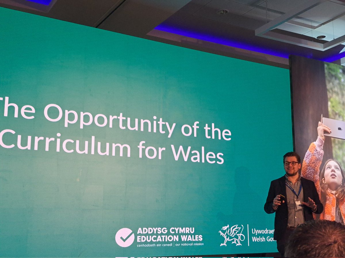 Elizabeth Hall tweet media