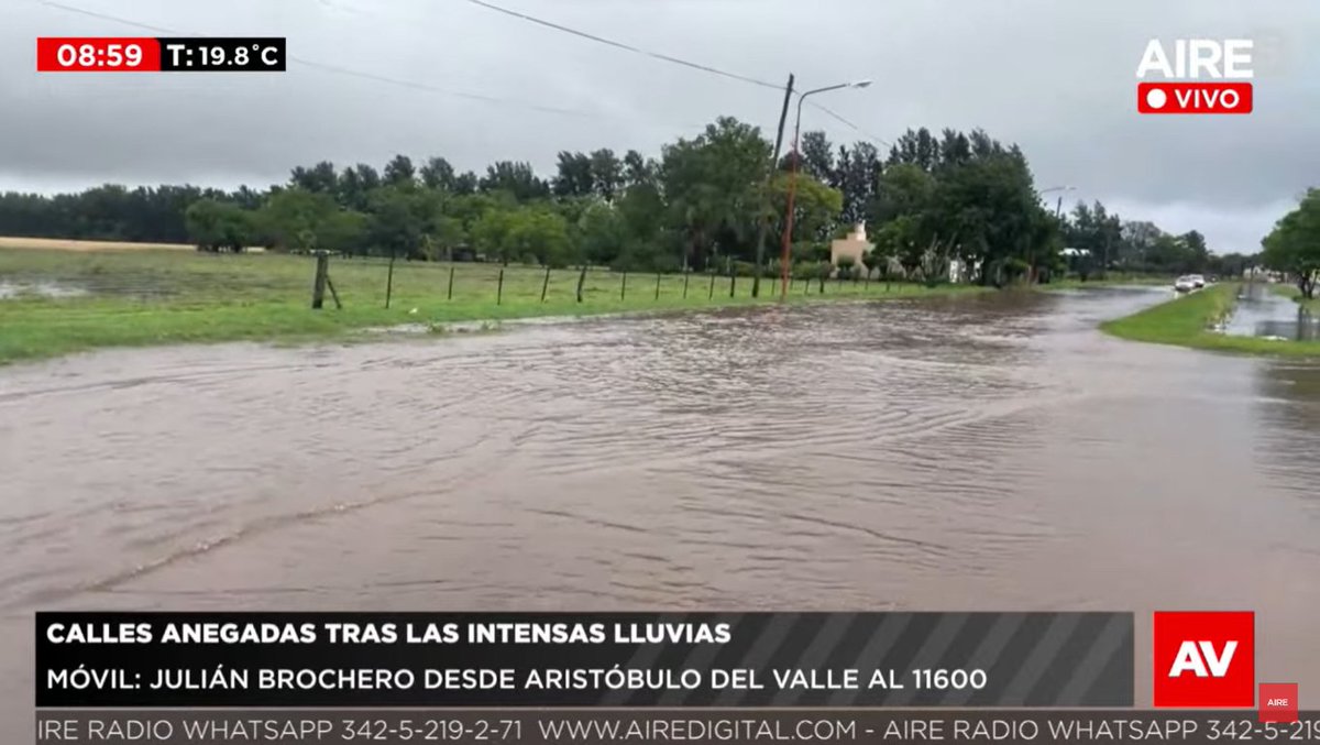 #AHORA | El impacto de las lluvias en Santa Fe y la región. 

Enorme cantidad de agua acumulada en Aristóbulo del Valle 11.600 

#Móvil <a href="/julian_brochero/">Julian Brochero</a>