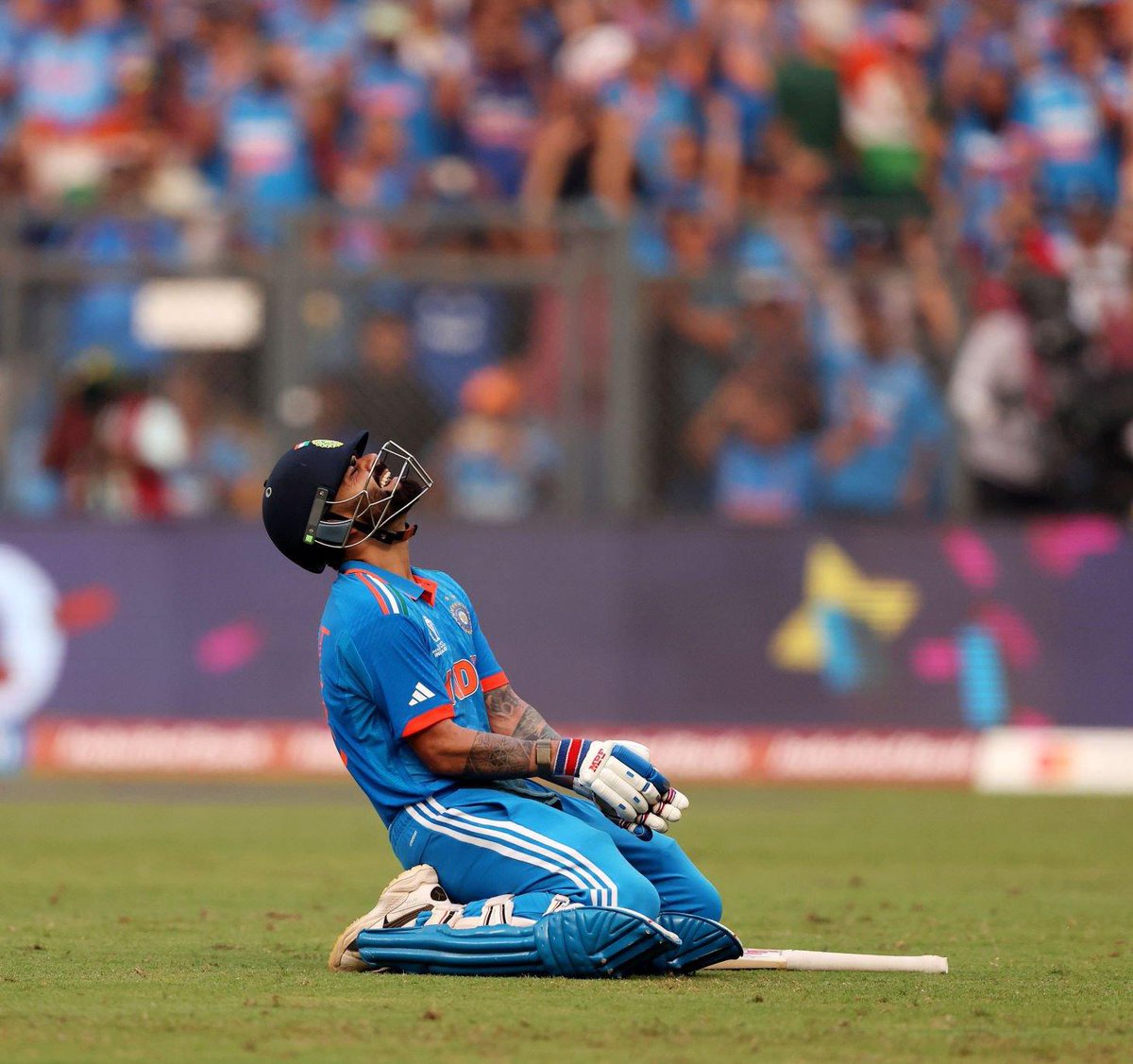 kumarvinay955's tweet photo. 50th century of the #GOAT𓃵  The GOD of cricket ....@imVkohli  #theLegend #ViratKohli𓃵 
#INDvsNZ https://t.co/bHBy2Z9zG4