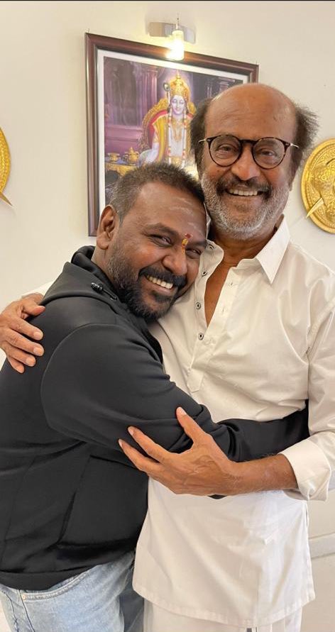 Thanks to Thalaivar for hugging, smiling and praising me with so much love for #JigarthandaDoubleX success. Thalaivar blessings is always special to me♥️. He’s always great. Guruve Saranam 🙏🏼🙏🏼 @rajinikanth