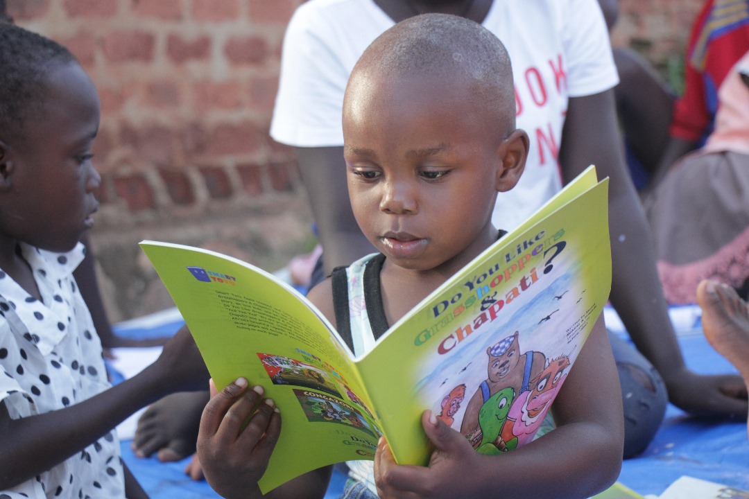 ReadtoLearn01's tweet photo. Celebrating our 2020 journey! 🚀 Community Book Clinics empowered young minds. 🌱 Read to Learn ensures educational tools for all children, overcoming challenges. 🌍 Join us in commemorating this inspiring voyage! 🎉 #WayBackWednesday #ReadToLearn #EmpowerEducation https://t.co/AbL412Fv4t