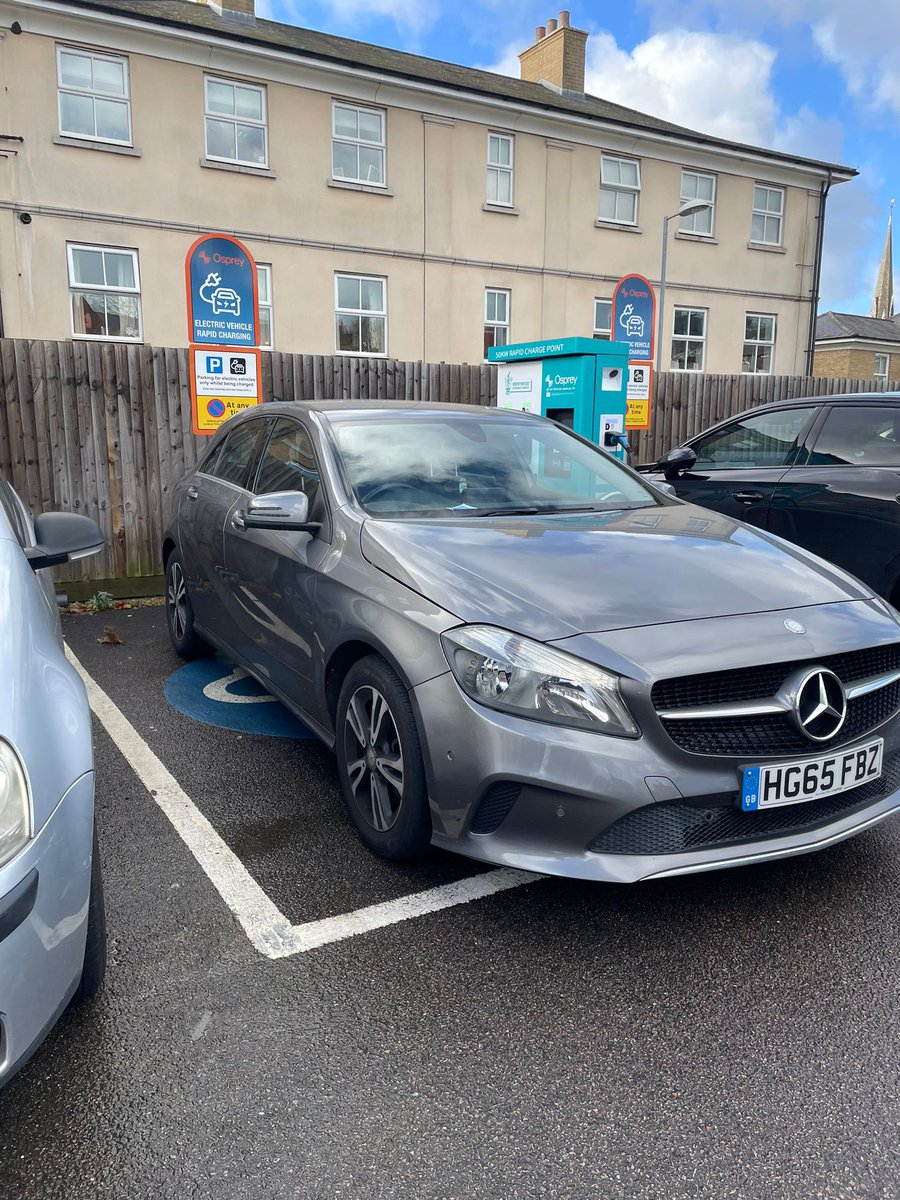 davidmiles's tweet photo. If @Brentwood_BC is only providing  one public charger in the town (compared to the four that @eppingforestdc installed in Ongar) it’d be nice if their staff didn’t block it with their own ICE cars. Will the employee who had to be asked to move it be getting a PCN? https://t.co/2Ug4Wptbbu