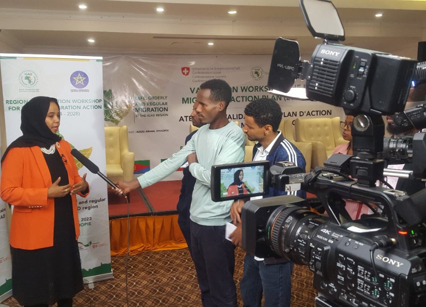 IGADHealthS's tweet photo. @AlwanFathia Director, Health &amp; Social Development Division, IGAD,  briefed journalists on the objectives &amp; the  Expected out comes of the IGAD Validation Workshop on the Migration Action Plan (2024 – 2028) in Addis Ababa, today.
@giz_gmbh @SwissDevCoop 
#IGADMigrationActionPlan https://t.co/c0KRJeGjmf