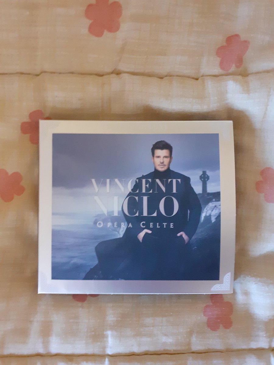 MilenaBesn's tweet photo. Ça y est j ai reçu ton album #OperaCelte édition deluxe @vincentniclo. Yesss! 🤪😉🥰🙏❤ https://t.co/b3VSfYMNgl