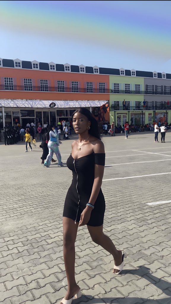 abiolaa_f's tweet photo. GTCO Fashion Weekend 🖤 https://t.co/fTpUObqDMa