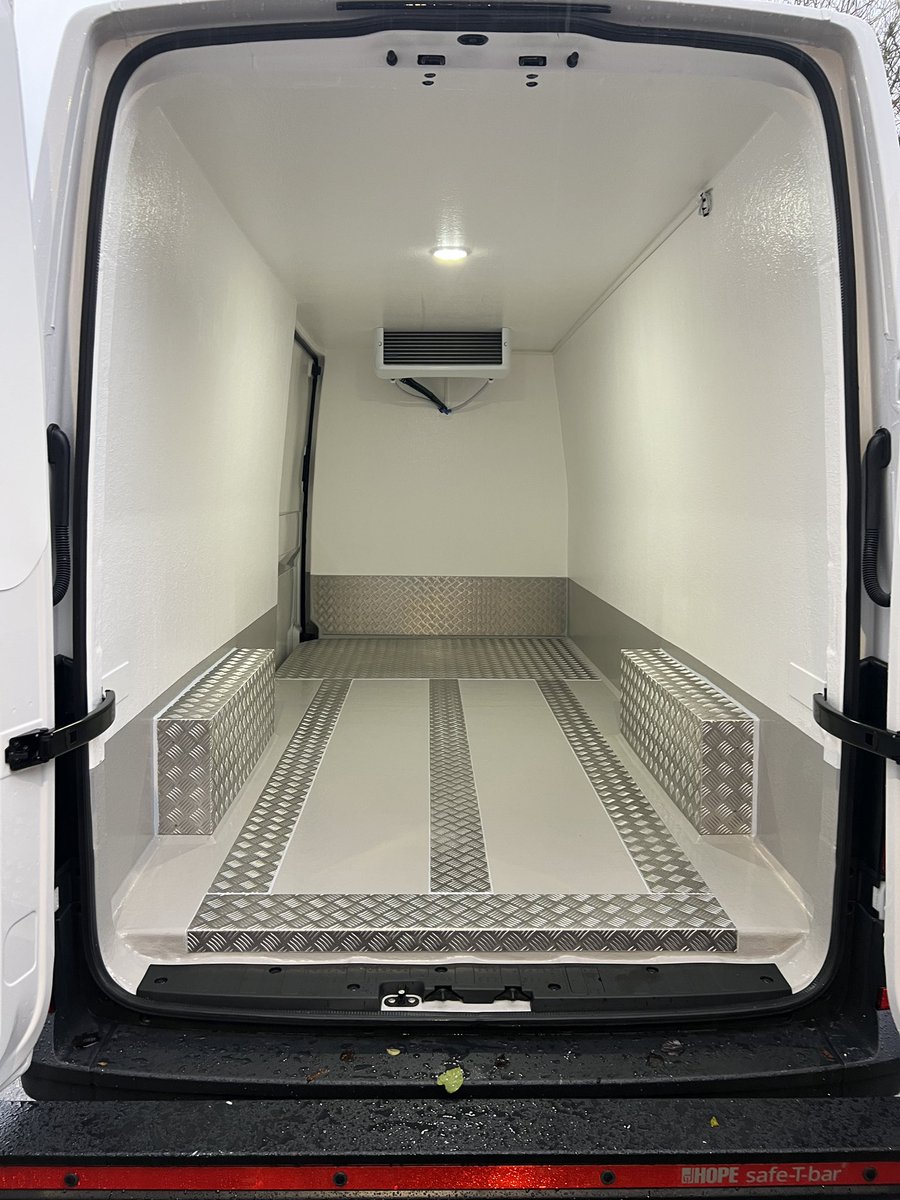CoolVan tweet media