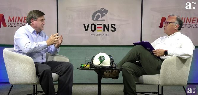 hdesolminihac's tweet photo. Comparto entrevista en #AgriculturaTV y #AgriculturaFM #MineríaResponsable, con Claudio Tapia,conversamos sobre actualidad minera, avances en seguridad, medioambiente y nueva política del litio, entre otros temas. Gracias por inivitación https://t.co/jbkArN7zms @AgriculturaFM https://t.co/Afbs0UtnAV