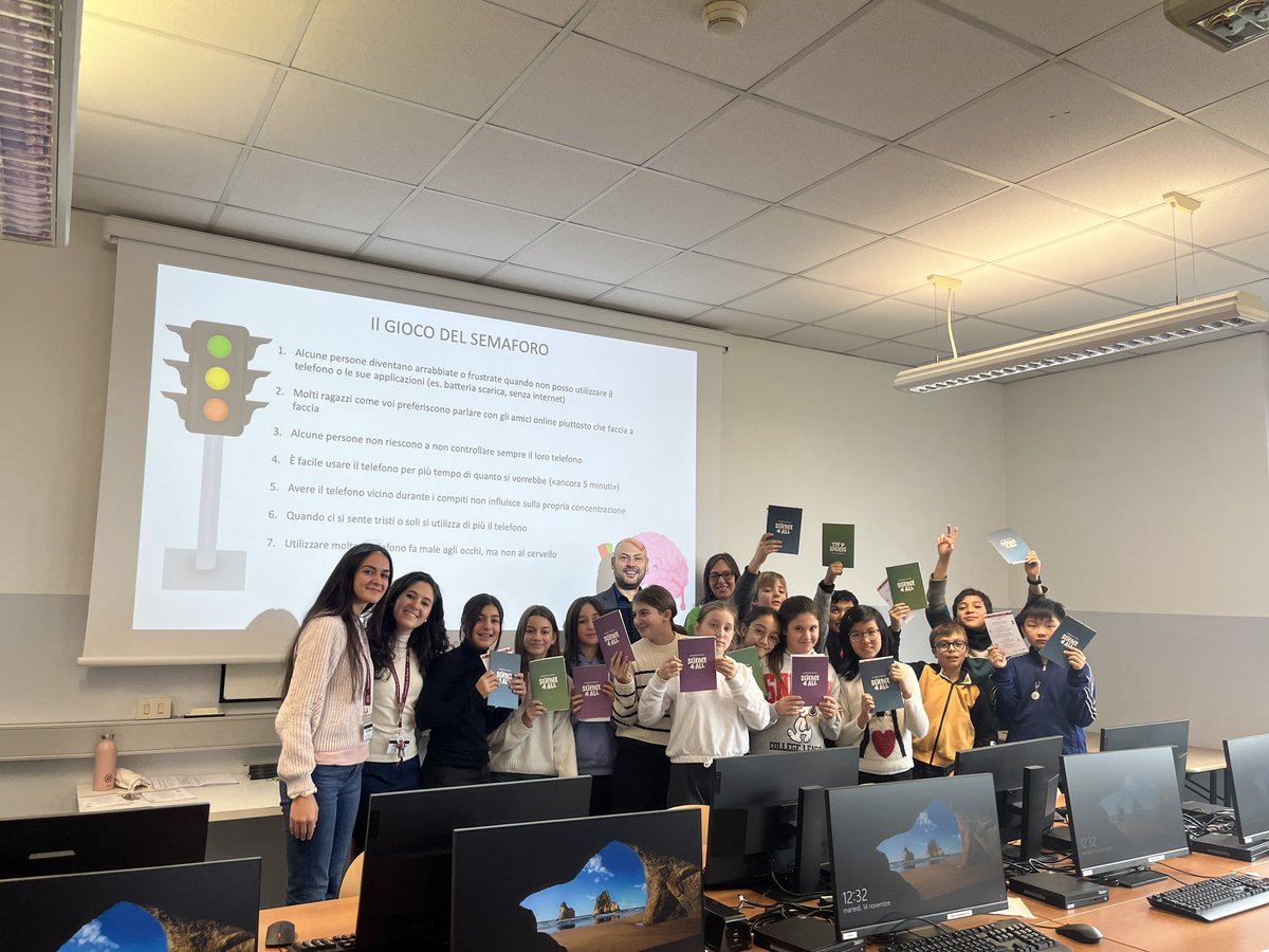Lisa Toffoli (@toffolilisa) on Twitter photo 💥 Science 4 All 💥 
Yesterday the NeuroDev team welcomed the future of research at <a href="/UniPadova/">Università di Padova</a> !
We discussed the effects of smartphone use 📱on our brains 🧠 and how to use it in a SMART way!
<a href="/GioMento/">Giovanni Mento</a> 
<a href="/GiuliStefa/">Giulia Stefanelli</a> 
#DPG 💥 Science 4 All 💥 
Yesterday the NeuroDev team welcomed the future of research at <a href="/UniPadova/">Università di Padova</a> !
We discussed the effects of smartphone use 📱on our brains 🧠 and how to use it in a SMART way!
<a href="/GioMento/">Giovanni Mento</a> 
<a href="/GiuliStefa/">Giulia Stefanelli</a> 
#DPG
