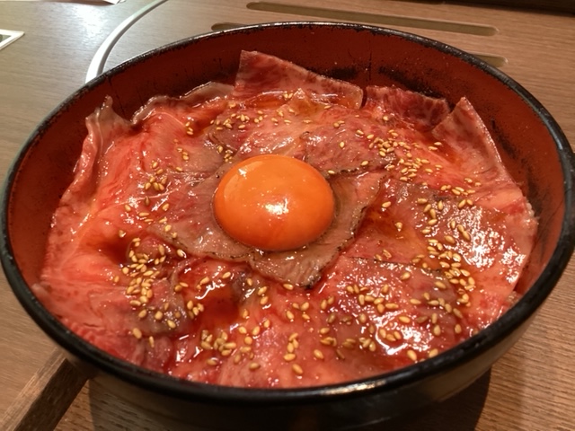 kaizokuouzyo's tweet image. 食い倒れの町大阪恐るべし‼️🍜🐙🥩😋

ごちそうさまでした🙏

#ラーメン家あかぎ

#はなだこ

#熟成焼肉あらた

I&apos;m back. 🏴‍☠️✨😘