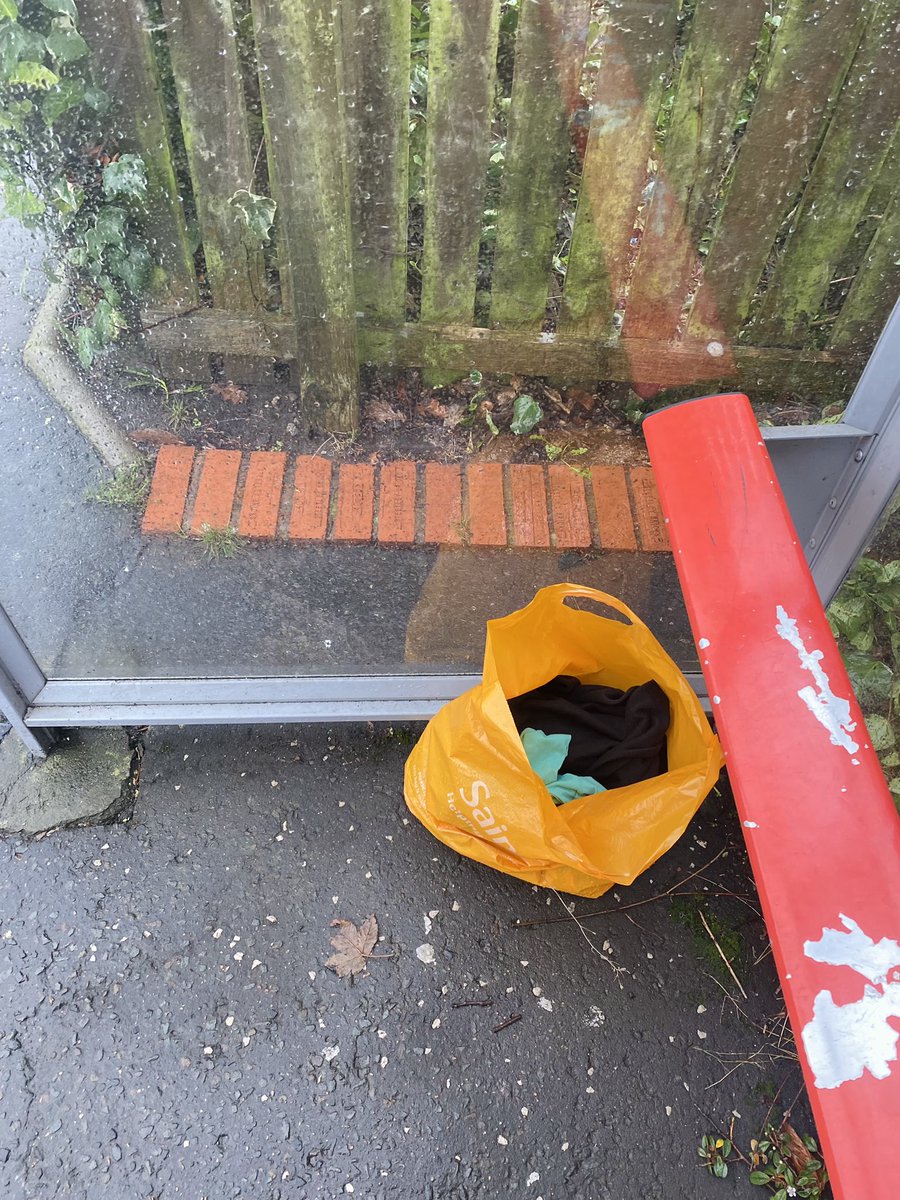 LOST (and hoping to be found)
RTs welcome 

I so hope this is a sign that Superman or Wonder Woman has been.  
Let it be so.
Let it be so.
Let it be so.
🚀💫 💃🏼 👓 💫🕺🏼 👓💫🚀

#Lost #Edinburgh #BusStopsAreEverything