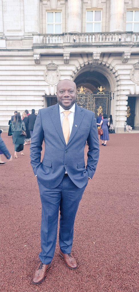 Representing Southern Health NHS Foundation Trust at a function hosted by King George at Buckingham Palace in recognition of International Nurses and Midwives. So grateful and humbled by this opportunity.  @Southern_NHSFT <a href="/Lucymhnursing/">Lucy Abraham</a> <a href="/Snazzy92455471/">debikeys</a> <a href="/hambahamba01/">Dr Peter Phiri</a> <a href="/hullpj/">Paula Hull</a>