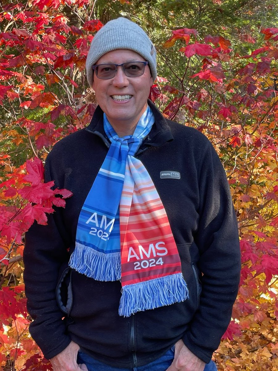 @ametsoc During registration for #AMS2024, you can buy a souvenir scarf, with the proceeds benefiting @BlueWaterBmore. Here's @ametsoc President @colman_brad sporting one. #showyourstripes annual.ametsoc.org/index.cfm/2024…