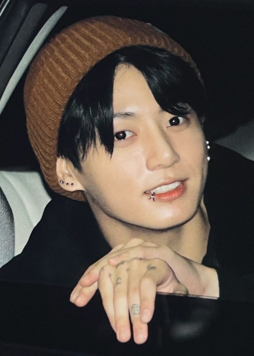 정국 tweet media