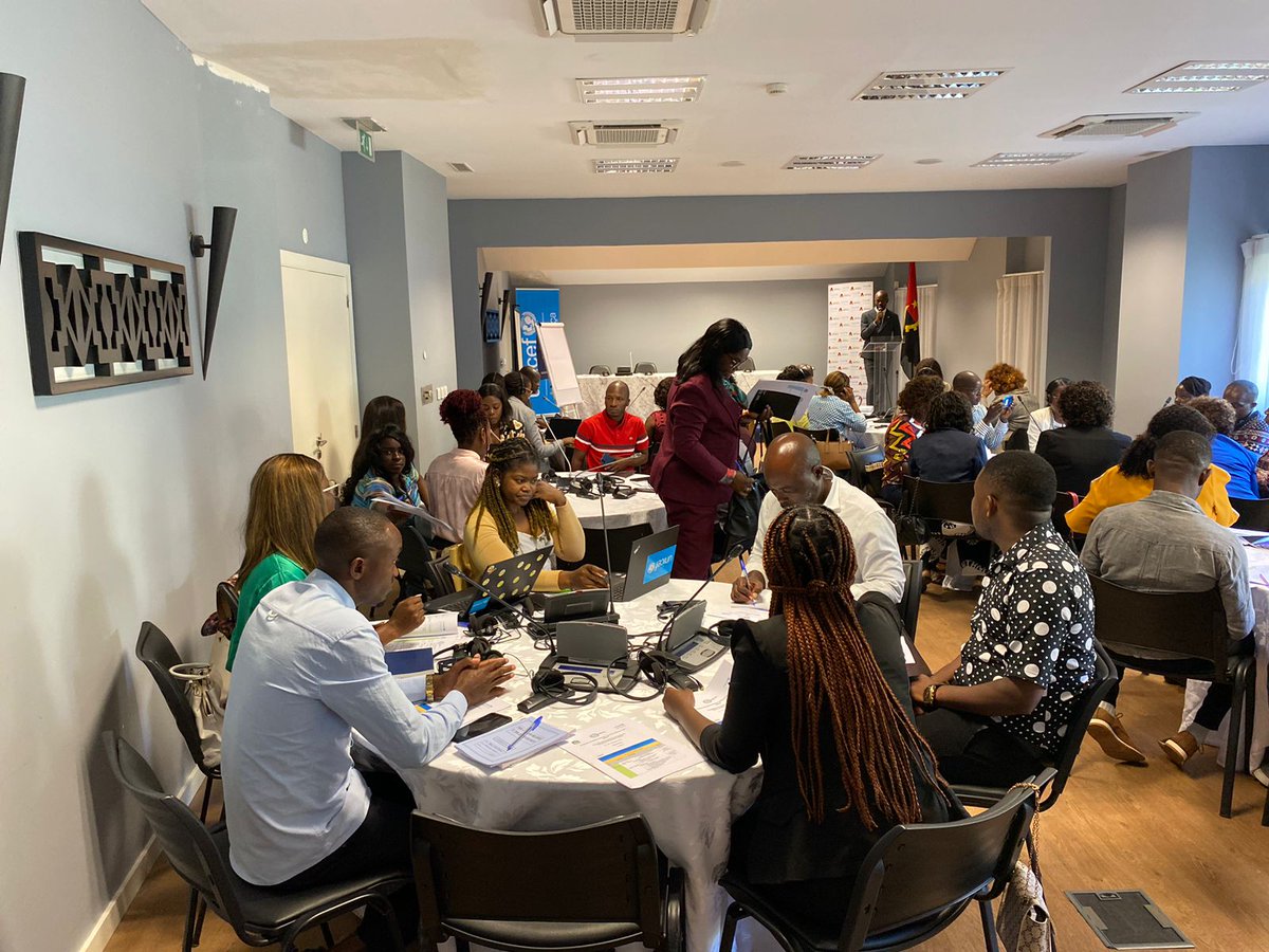 UNICEFAngola's tweet photo. #UNICEFAngola and #MED are organizing the training of Trainers for more than 60 public primary school teachers from 5 provinces. 

Improving the learning process of reading and mathematics through the methodology #Tarl. https://t.co/efcvQARvqt