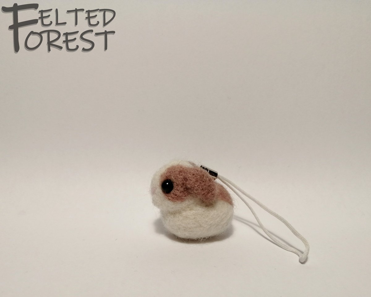 Felted_Forest's tweet photo. Bicolor bunny pendant🐰

#feltedforest #felting #needlefelting #felted #feltcraft #felt #wool #handmade #rabbit #bunny #bunnies #bunnyrabbit #bunnylove #rabbitlife #rabbitlove #rabbits #rabbitsofinstagram #pendant https://t.co/z65H4mRj2n