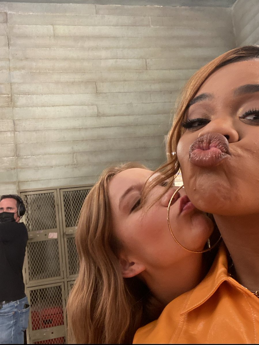 Family!! 🥹❤️🫶🏾🌻  #HSMTMTS