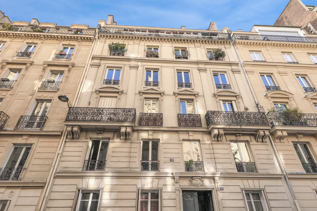 Catella_Res's tweet photo. 📷 PRESSE

✏️Catella et @Amplegest ont accompagné une  indivision familiale dans la vente de deux immeubles.

📍31 rue de Berne - Paris 8 | 15 logements (800 m²)

📍319 rue du Faubourg Saint-Antoine - Paris 11 | 23 logements et 2 commerces (1 300 m²)

➡️ https://t.co/mpZVQyOqq0 https://t.co/T1WOw47fr0