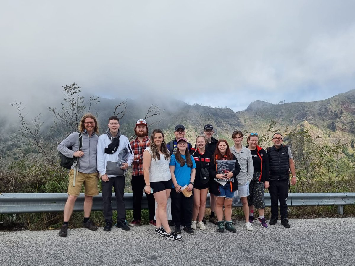 Under the shadow of Mt Vesuvius, meet out 3rd year Natural Hazard Management students, Naples 2023 #disastermanagement @chestergeog  know more at www1.chester.ac.uk/study/undergra…