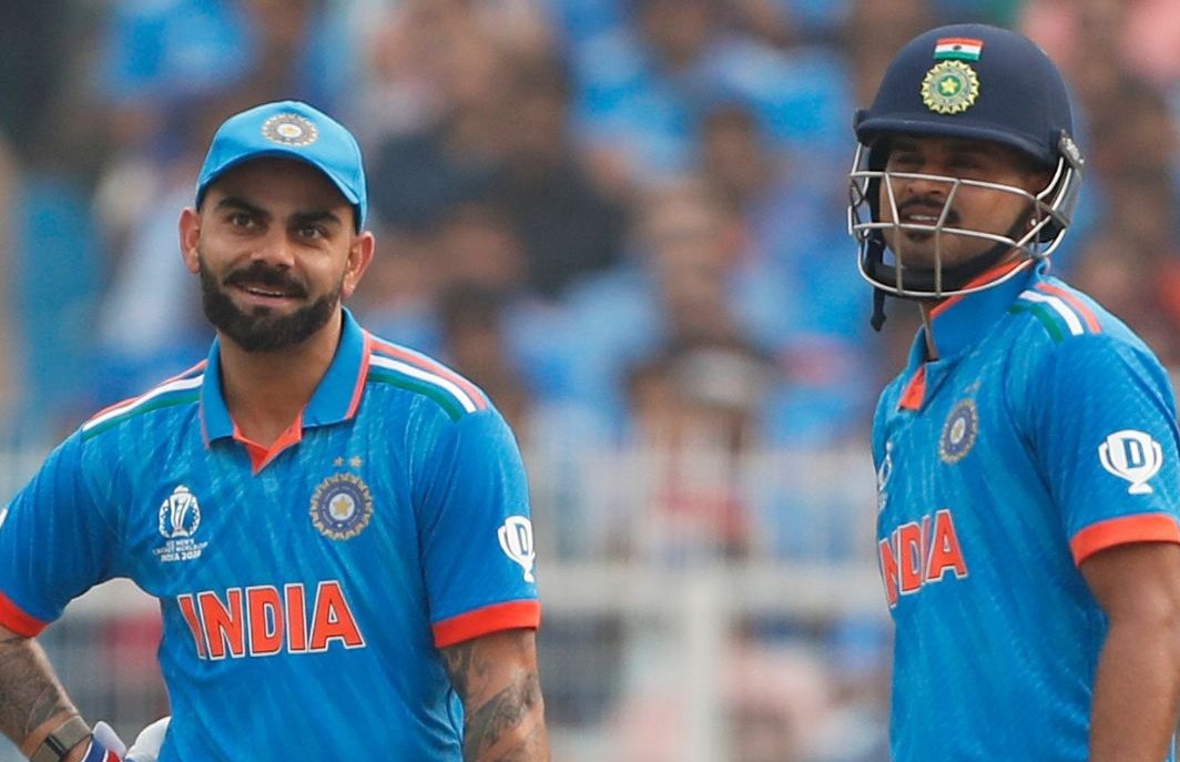 Virat Kohli said - "Shreyas Iyer deserves a lot of credit the way he batted, he batted outstandingly well and the score we posted after Shubman Gill got cramps".
#INDvsNZ #ViratKohli𓃵