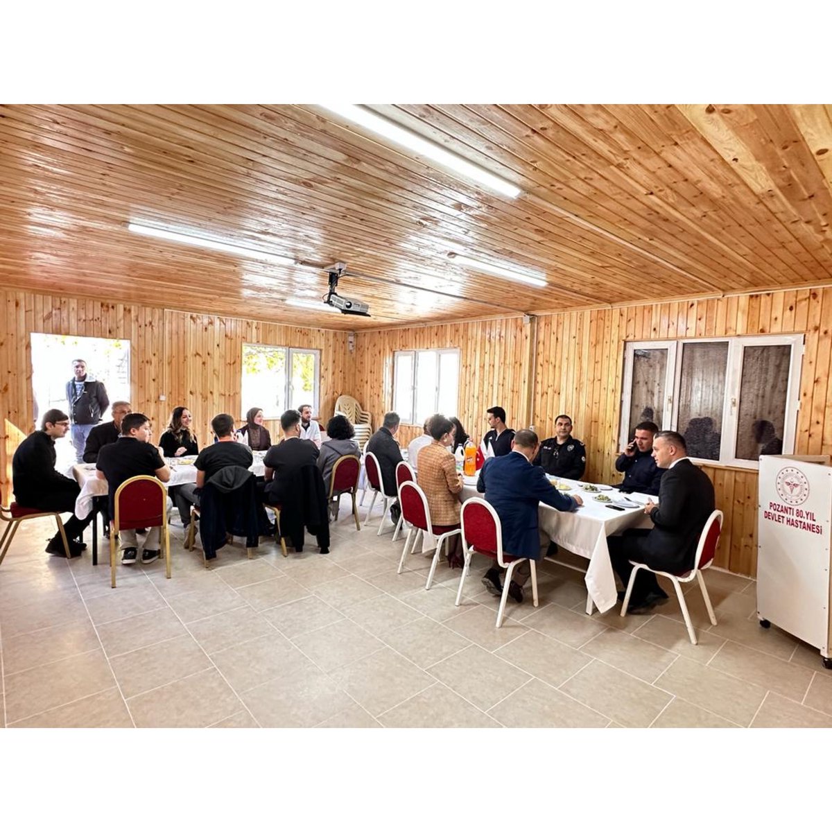 Pozanti_Dev_Has's tweet photo. Pozantı kaymakamımız Sayın Fatih Karamahmut beyefendinin önderliğinde, Devlet hastanemizde, Aile Sağlığı Merkezimizde ve Toplum Sağlığı Merkezimizde  Pozantı nın sağlığı için çalışan tüm hekimler olarak  bir araya geldik. 
Sağlıklı günler dileriz. https://t.co/YuNjW2RmPx