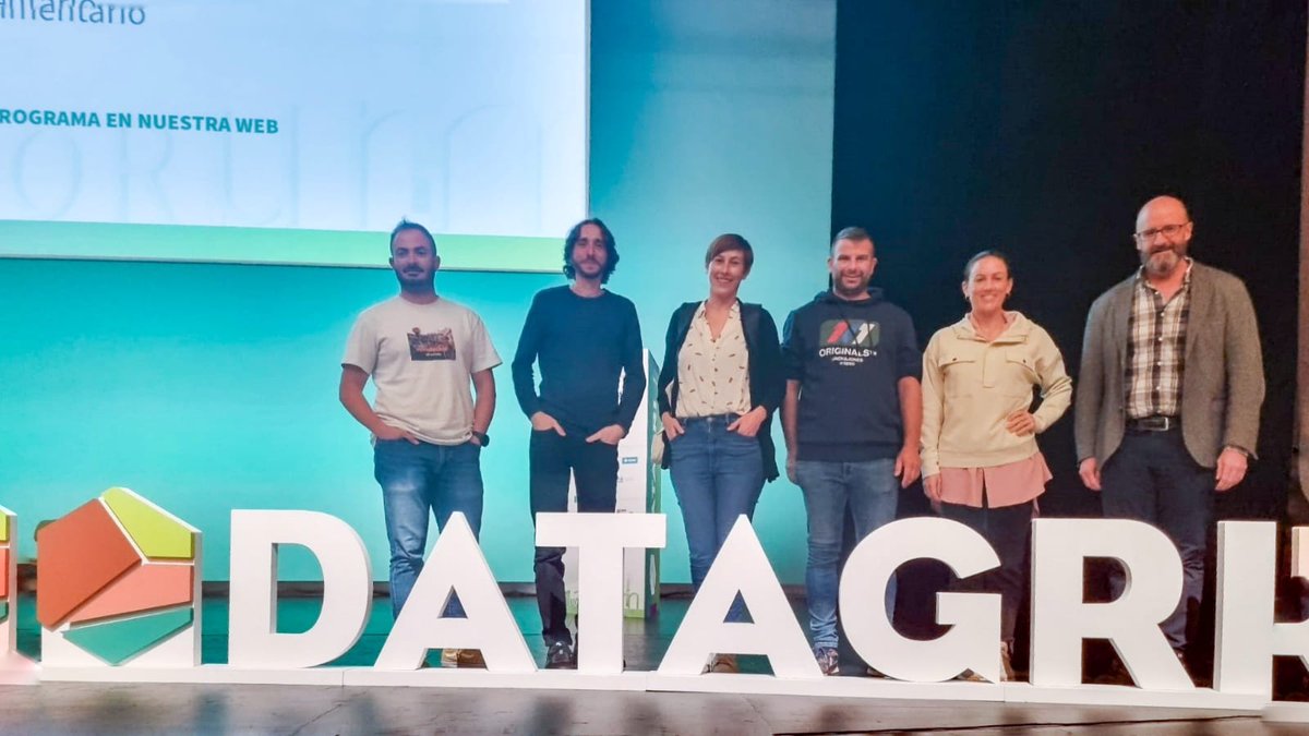 CoopAgroIB's tweet photo. Avui i demà una representació de @CoopAgroIB amb el Director General d'Agricultura, Fernando Fernández estem en el VI fòrum #DataAgri per a conèixer els últims avanços sobre transformació digital
#InteligenciaArtificial https://t.co/4SYveW4gqm