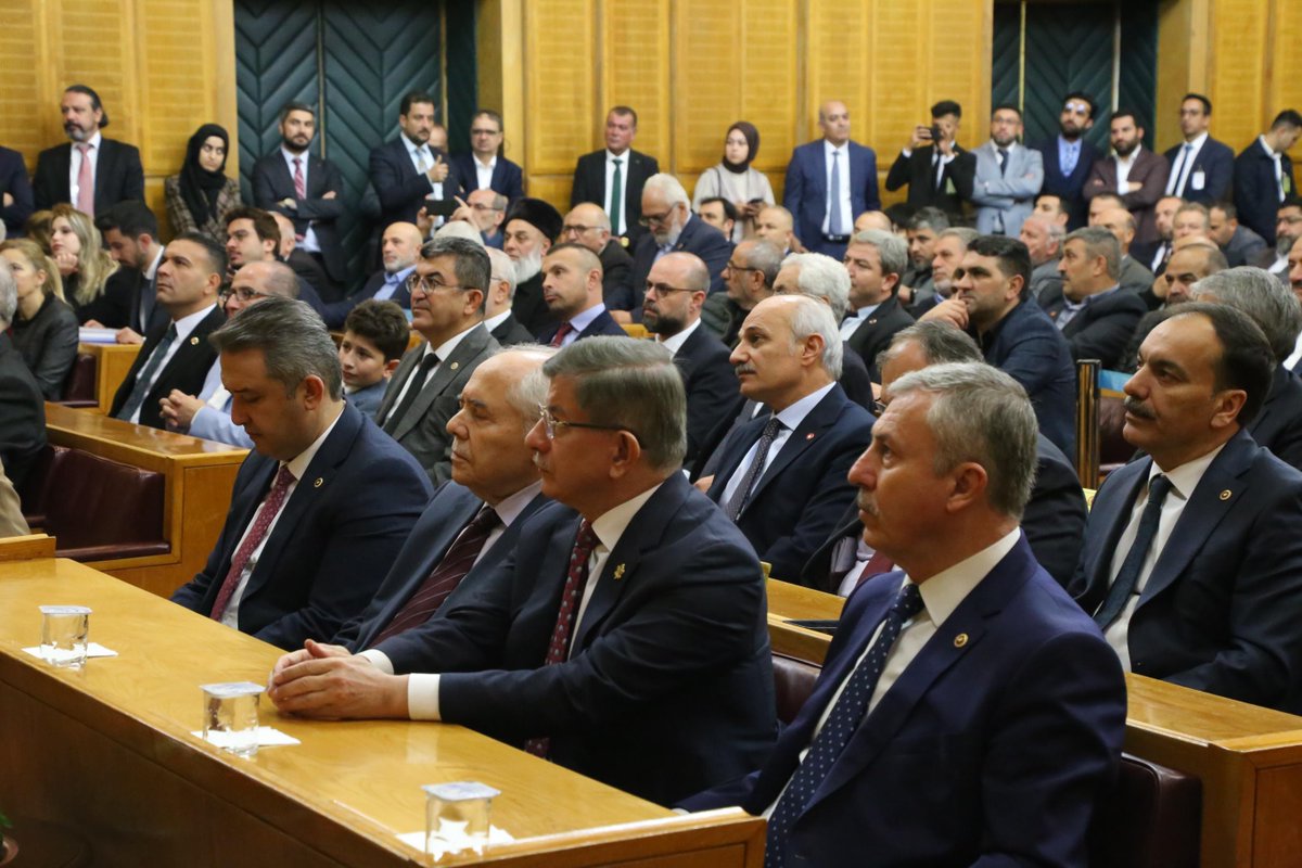 Gelecek - Saadet TBMM Grup Toplantımıza Ankara İl Teşkilatı olarak katılım sağladık.

Davutoğlu NeSöyledi