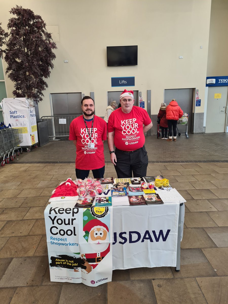 Hooky84's tweet photo. Engaging the general public at #TescoGateshead as part of @UsdawUnion 's #respectweek #freedomfromfear #abuseisnotpartofthejob @PaddyLillisGS https://t.co/npcoGczINK