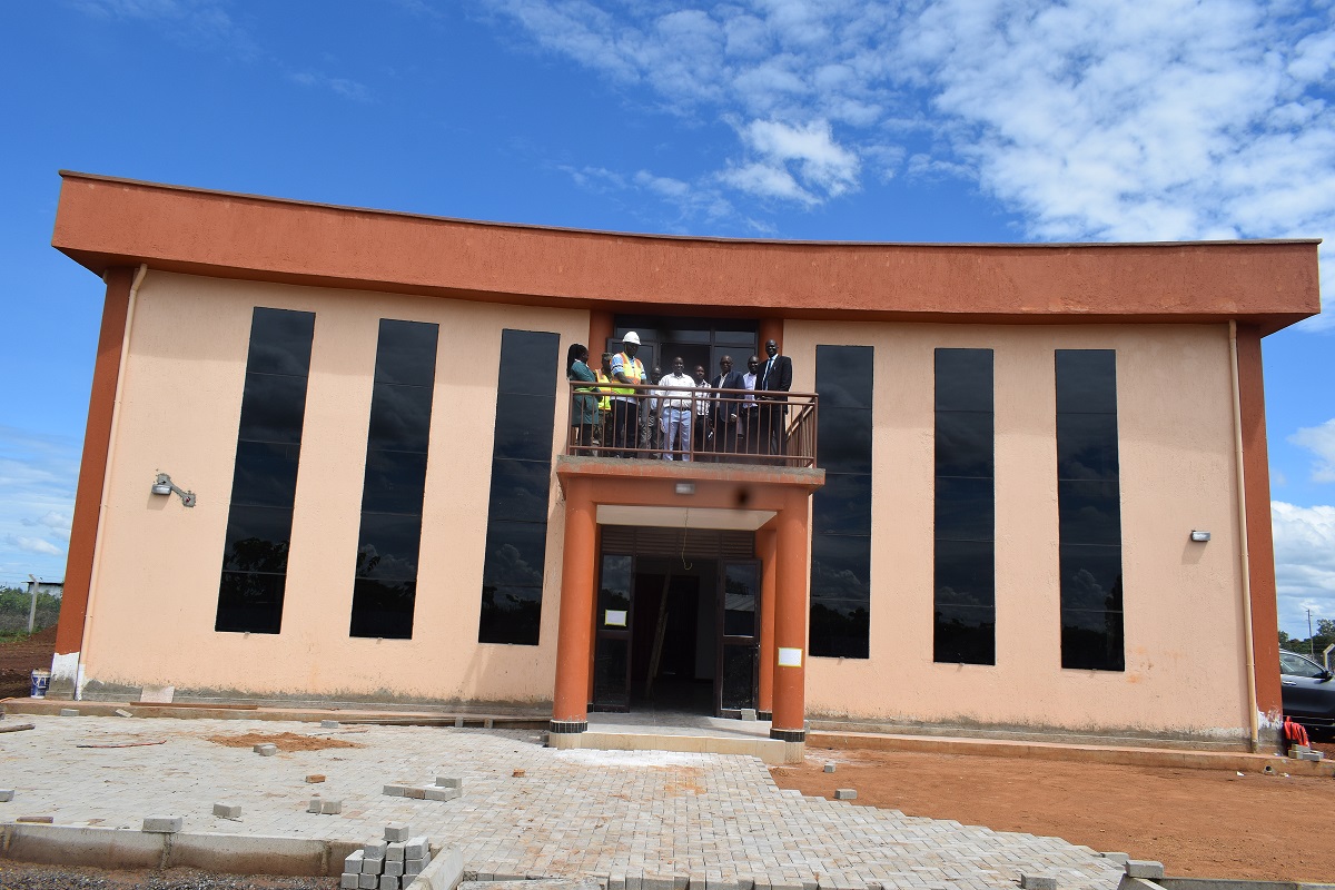 The construction of the Lira University’s 2-Storey Medical Interns Hostel with a total cost of about 3.4Billion shillings is nearing completion. For details, click the link: lirauni.ac.ug/lira-universit…