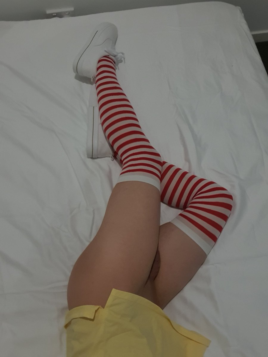 Cottontail001's tweet photo. Its so fucking hot rn I want to die https://t.co/c5xzq4bUXy