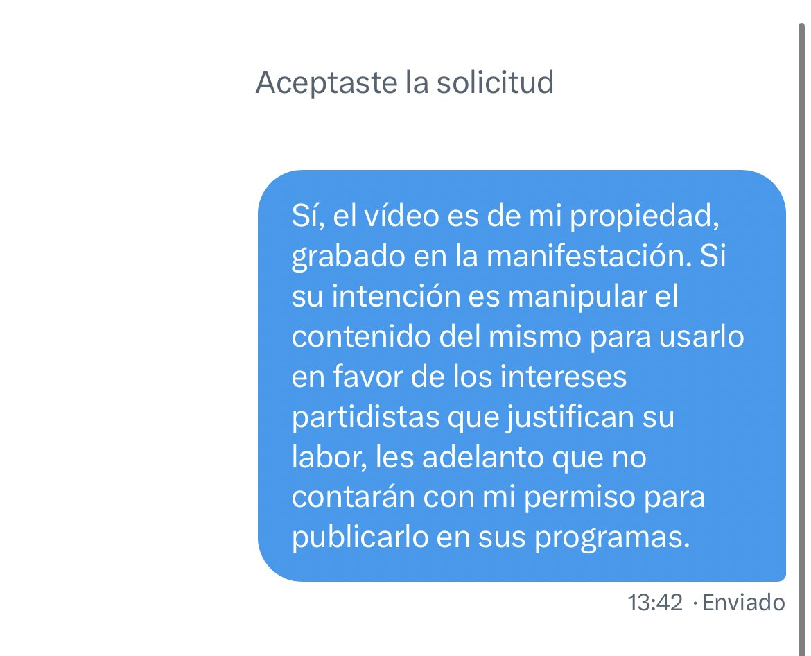 carlotaacvg's tweet photo. PRENSA ESPAÑOLA MANIPULADORA https://t.co/Oo0CXxtyYu