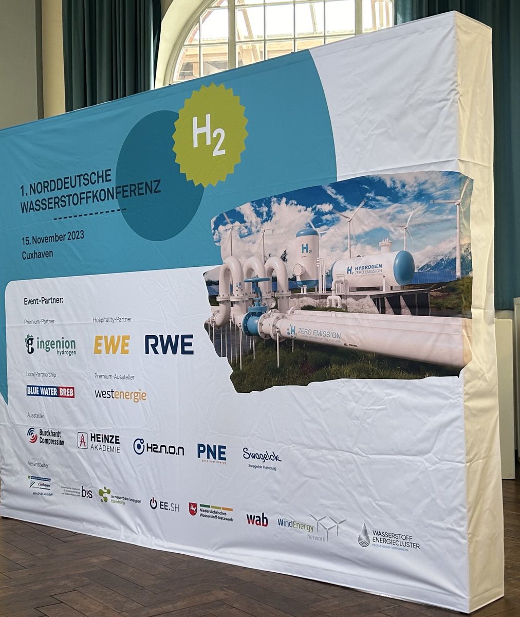 1.Norddeutsche Wasserstoff-Konferenz in Cuxhaven ist gestartet.
⁦@mekun_sh⁩ ⁦<a href="/OlafLies/">Minister Olaf Lies</a>⁩ ⁦<a href="/JensKerstan/">Jens Kerstan</a>⁩ Staatsrat Kai Stührenberg Bremen,