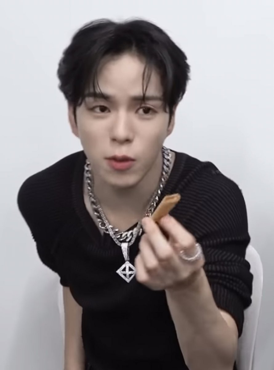 YOONJAEHYUK_JP's tweet photo. TREASURE [T.M.I] EP.44 'MCOUNTDOWN IN FRANCE' Behind The Scenes

🔗 https://t.co/MCTSjPmtvc

#트레저 #TMI #EP_44 #MCOUNTDOWN_IN_FRANCE 

🦁트레저윤재혁
#YOONJAEHYUK 
#윤재혁 #ジェヒョク 
@treasuremembers https://t.co/FHwEF60YKQ