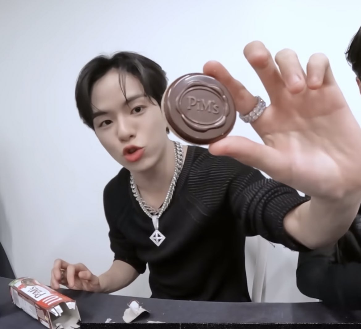 YOONJAEHYUK_JP's tweet photo. TREASURE [T.M.I] EP.44 'MCOUNTDOWN IN FRANCE' Behind The Scenes

🔗 https://t.co/MCTSjPmtvc

#트레저 #TMI #EP_44 #MCOUNTDOWN_IN_FRANCE 

🦁트레저윤재혁
#YOONJAEHYUK 
#윤재혁 #ジェヒョク 
@treasuremembers https://t.co/FHwEF60YKQ