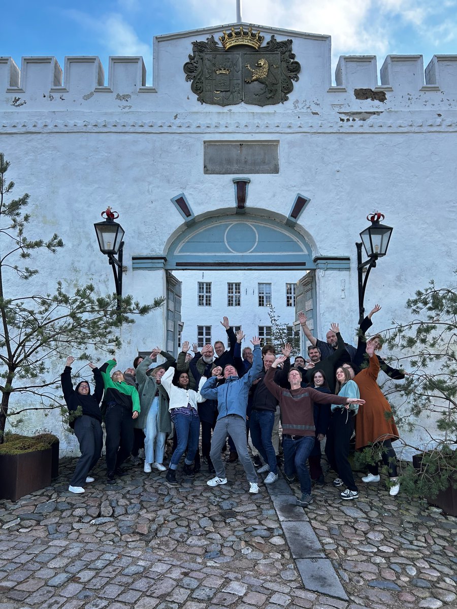 matrix_projekt's tweet photo. MATRIX annual meeting at Dragsholm castle- two productive and great days out in the Danish countryside to strengthen our collaboration within the project.
#networking #MATRIXproject #WorkinglikeQueensandKings https://t.co/TJAafWuy5I