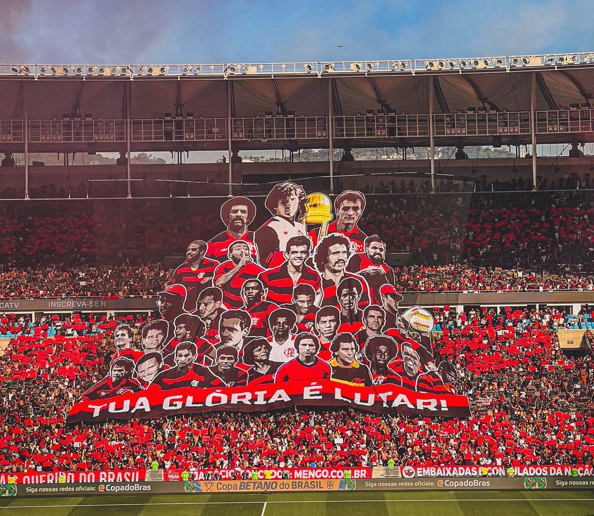 128 anos do maior clube da terra

CLUBE DE REGATAS DO FLAMENGO