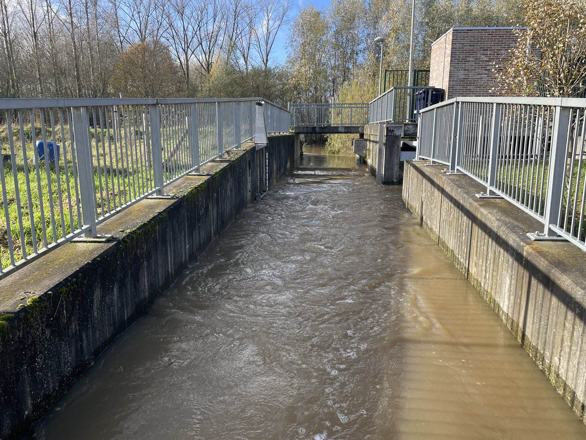DeTurckJannick's tweet photo. Jannick De Turck
Smeerebbe-Vloerzegem - 15/11/2023 13u15

#vrtweer https://t.co/OTmIzQZ5ZM