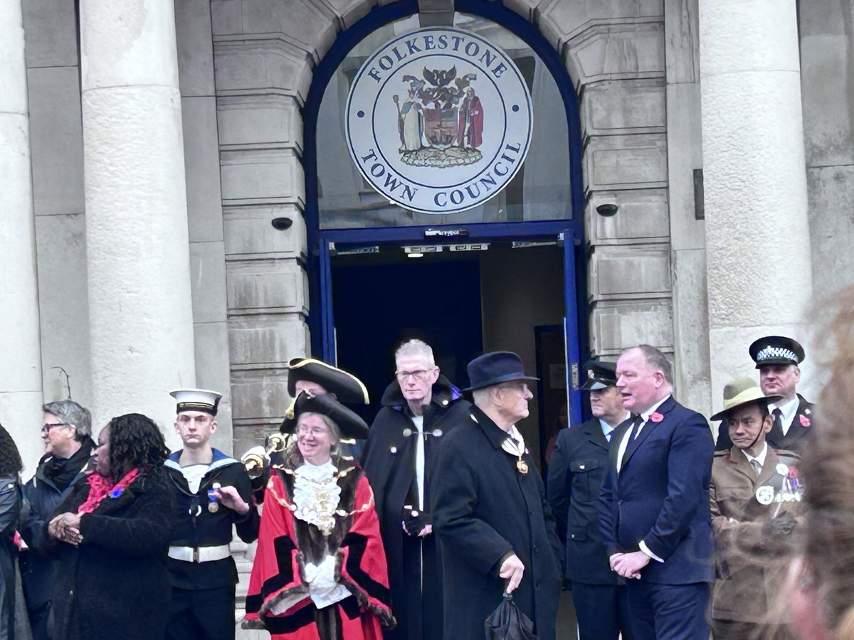 SI_Folkestone's tweet photo. We took part in  the Service of Remembrance yesterday to lay a wreath for those that served for us. https://t.co/k5AxXhnuie