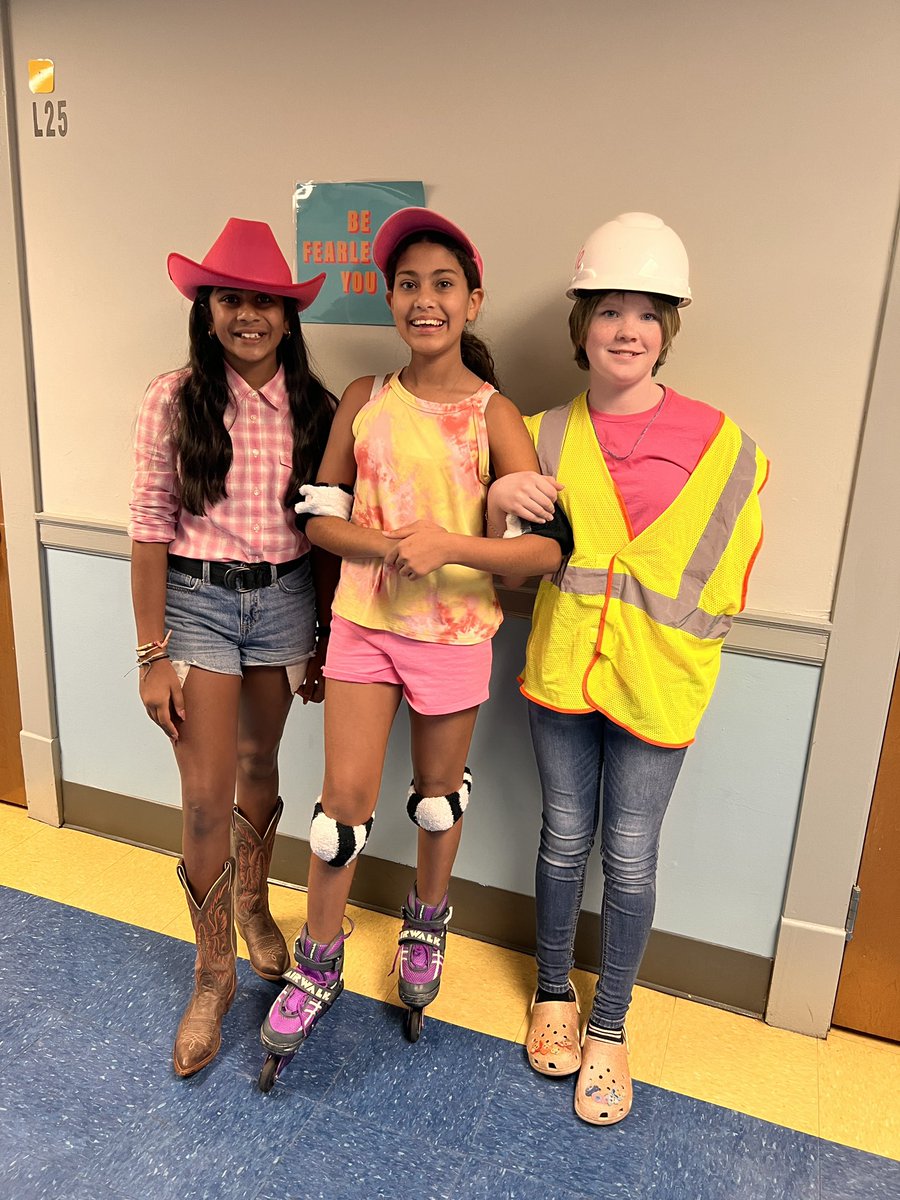 Courtney Cornwright tweet media