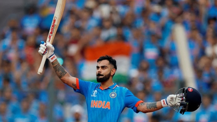 DIPENPATANVADI2's tweet photo. "Virat Kohli" made a world record after making 50th ODI century – the highest number of centuries by any cricketer in history. He broke Sachin Tendulakar's record in front of him - 49 ODI tons. 
#Congratulations #India #ViratKohli https://t.co/NyLyYYz0MI
