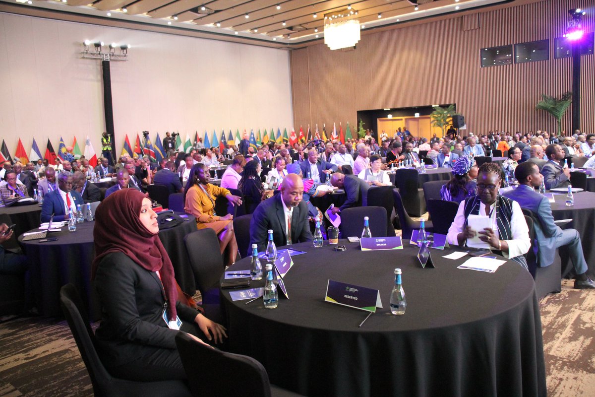 RwandaLocalGov's tweet image. The 2nd day of Commonwealth Local Government Conference in Kigali started with plenary session discussing “Building resilience at the local level: towards sustainable COVID-19 recovery across the Commonwealth.”

#CLGC2023