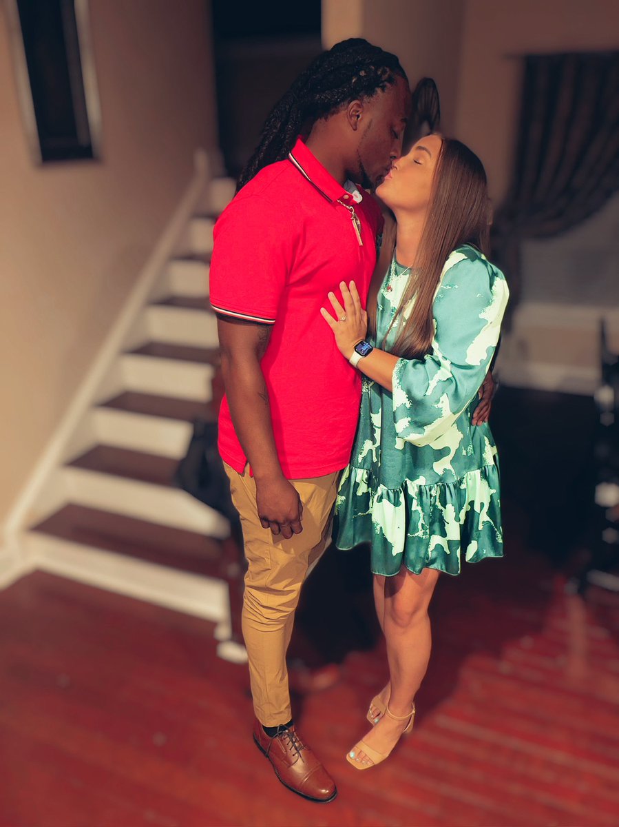 tchame23's tweet photo. my hunnnny 🤞🏼 https://t.co/HIH6xogMcg