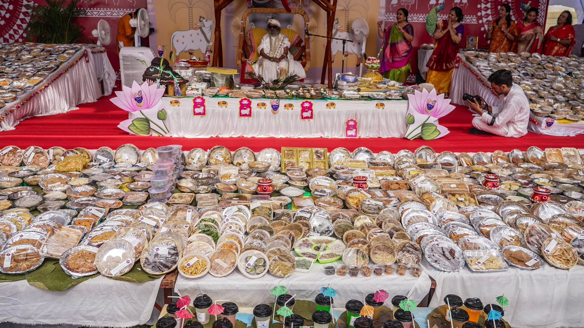 Gurudev Sri Sri Ravi Shankar tweet media