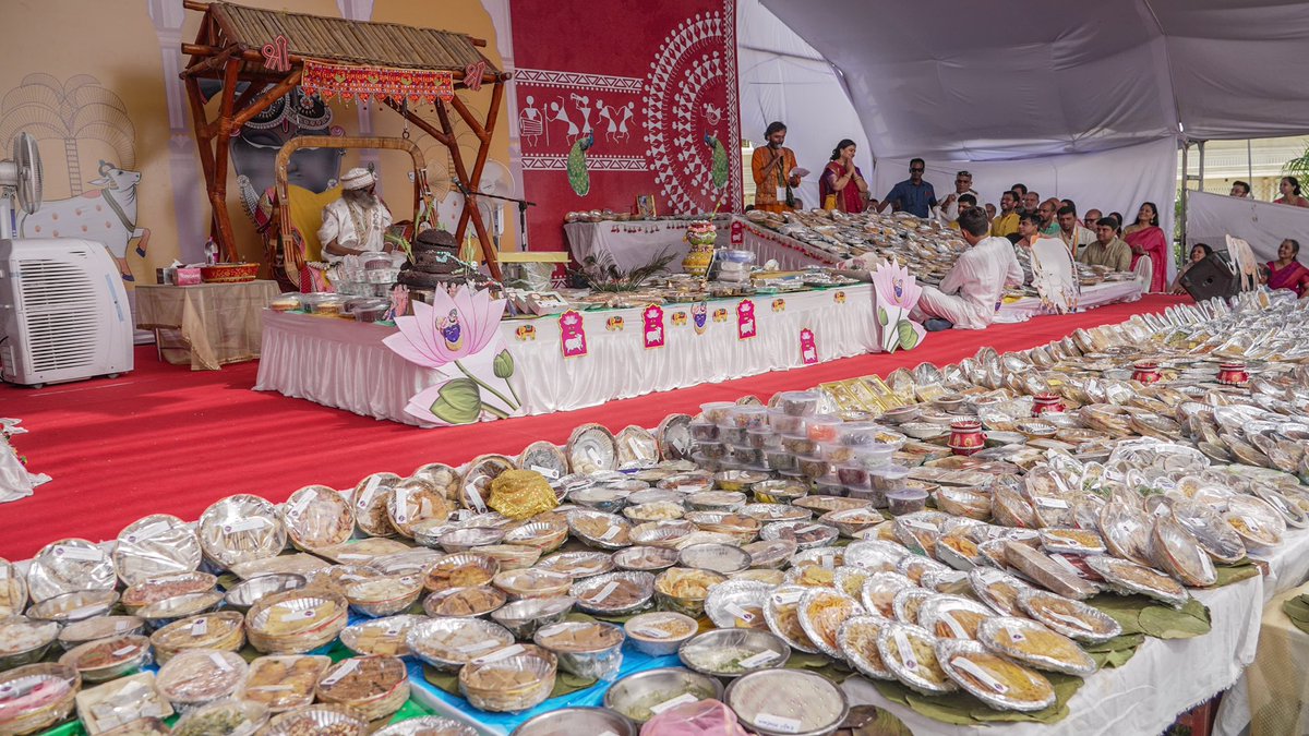 Gurudev Sri Sri Ravi Shankar tweet media